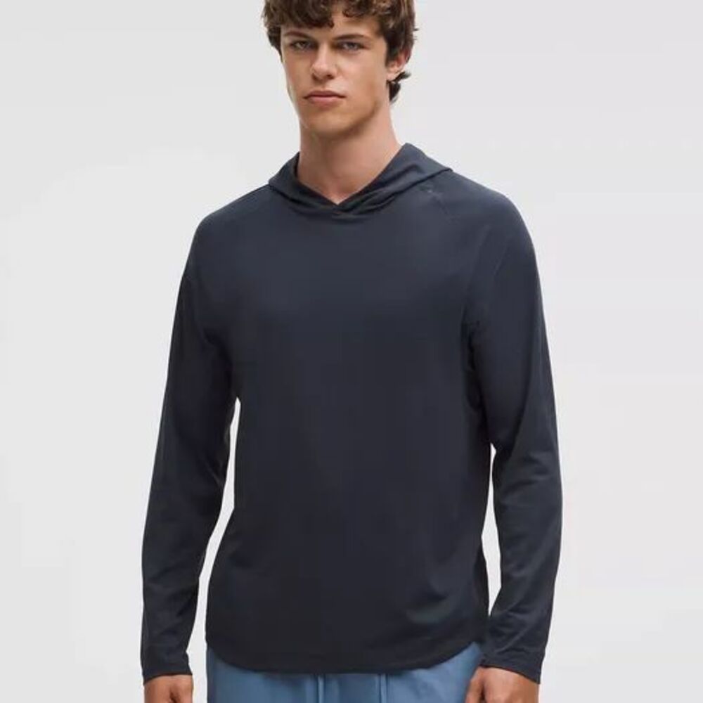 Lululemon License to Train Hoodie in True Navy (NWT)